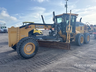 2019 John Deere 772G Motor Grader