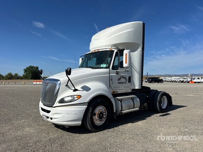 2011 International ProStar 4x2 Cabeza Tractora Cabina Corta