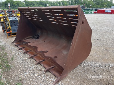 Rockland WC 129 in Q/C General Purpose Wheel Loader Bucket