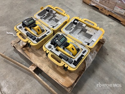 Quantity of (2) Topcon ES-103 Robotic Station Attrezzatura per misurazioni laser e GPS