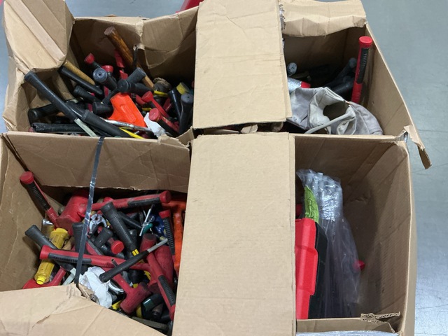Lot of Assorted Hand Tools Lot of Assorted Hand Tools