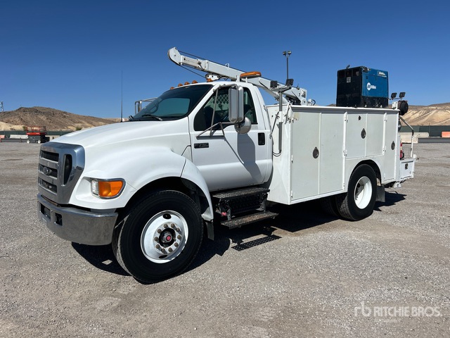 2006 Ford F-750 4x2 Service Truck