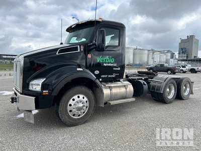 2022 Kenworth T880 6x4 T/A Day Cab Truck Tractor