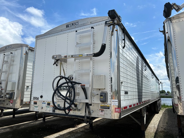 2022 Wilson DWBT-650 50 ft Tri/A Live Bottom Grain Trailer 2022 Wilson DWBT-650 50 ft Tri/A Live Bottom Grain Trailer