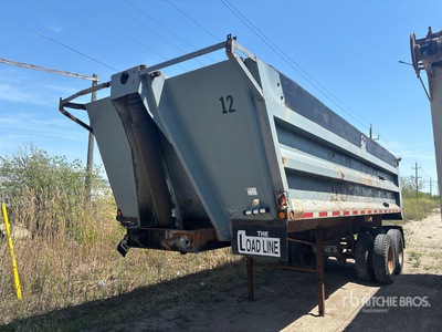 Arnes 23 ft T/A End Dump Trailer (Inoperable)