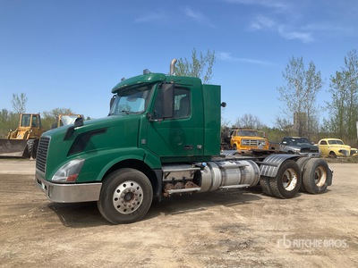 2013 Volvo VNL 6x4 Tracteur routier