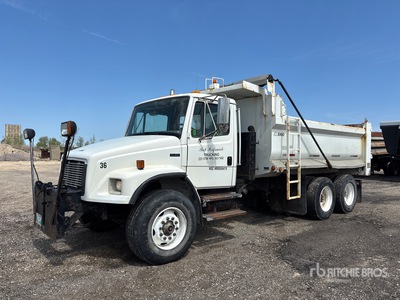 2001 Freightliner FL80 6x4 3-Achs Kipper-Lkw
