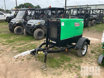 2022 Lincoln LE400 400 A Mobile Multi-Process を見 Welder - Fueled