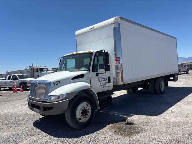 2015 International 4300 4x2 Van Truck