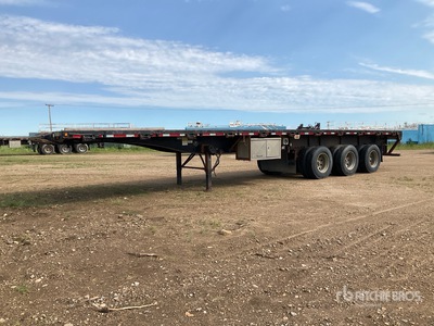 2011 Lode King 44 ft Tri/A Flatbed Oilfield Trailer