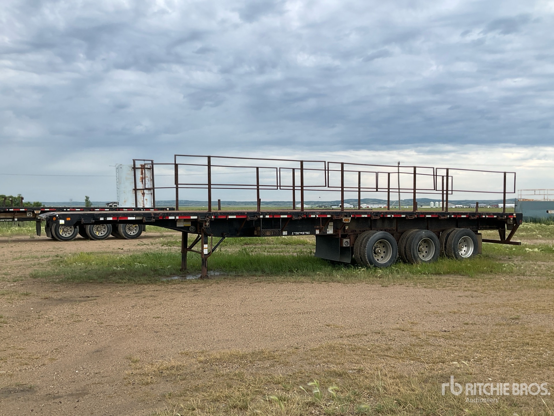 2009 Lode King 45 ft Tri/A Flatbed Oilfield Trailer