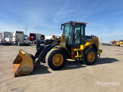 2018 John Deere 444K جرافة