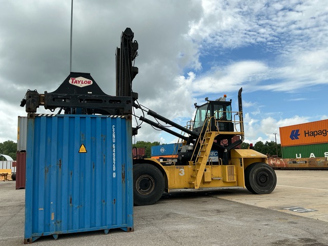2019 Taylor Machine Works 95000 lb Container Reach Stacker
