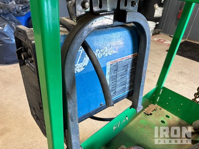 2018 Miller CST-280 280 A Saldatrice elettrica (Inoperable)