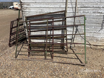 Quantity of (4) Livestock Panel