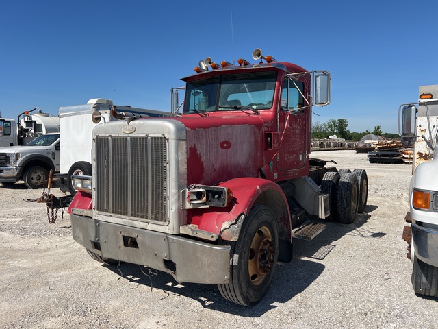 2004 Peterbilt 378 6x4 T/A Day Cab Truck Tractor