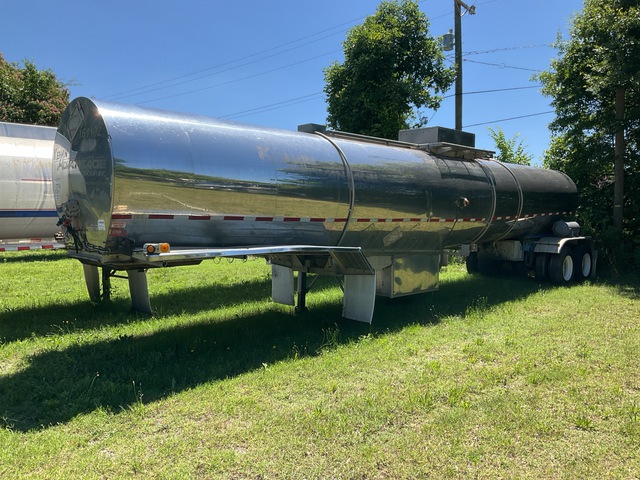1986 Polar 6000 gal T/A Tanker Trailer