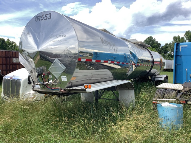 1995 Polar 7000 gal T/A Tanker Trailer