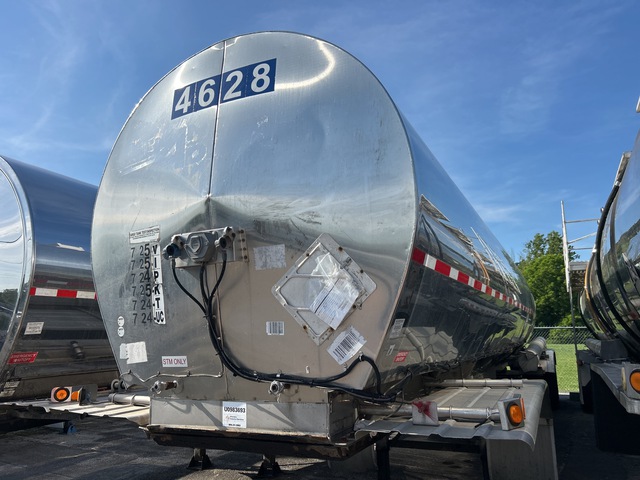 1996 Brenner 7200 gal T/A Tanker Trailer