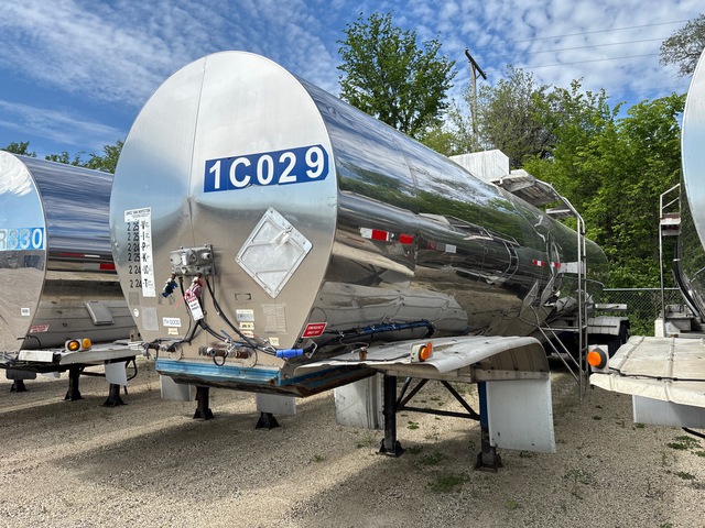 1984 Polar 6500 gal T/A Tanker Trailer