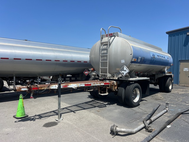 2003 Heil 4500 gal T/A Turntable Tanker Trailer