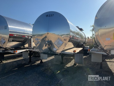 1988 Polar 7000 gal T/A Tanker Trailer
