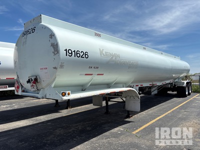 1997 Polar 9500 gal T/A Tanker Trailer