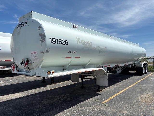 1997 Polar 9500 gal T/A Tanker Trailer