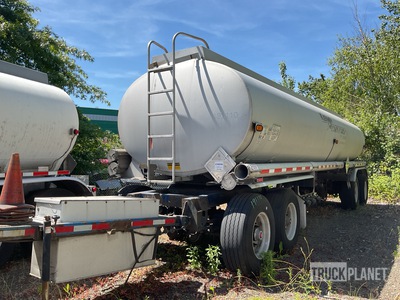 1996 Beall 7500 gal Quad/A タンクトレーラー