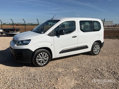2022 Citroen Berlingo 5 Passenger Van