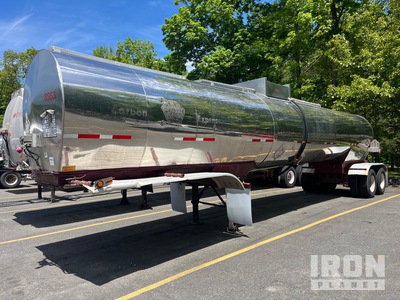 1985 Fruehauf 6700 gal T/A Tanker Trailer
