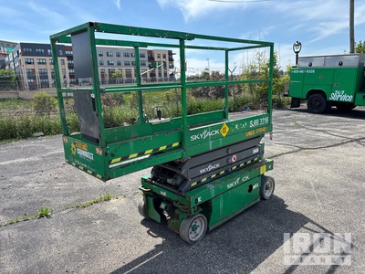 2016 Skyjack SJIII 3219 Electric Scissor Lift