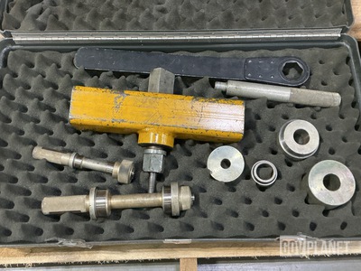 Dunlop AM28543 Landing Gear Wheel Tool Set