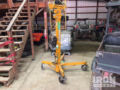 2004 Sumner R150 Material Hoist
