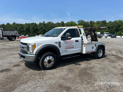 2017 Ford F-450 XLT 4x2 Tow Truck