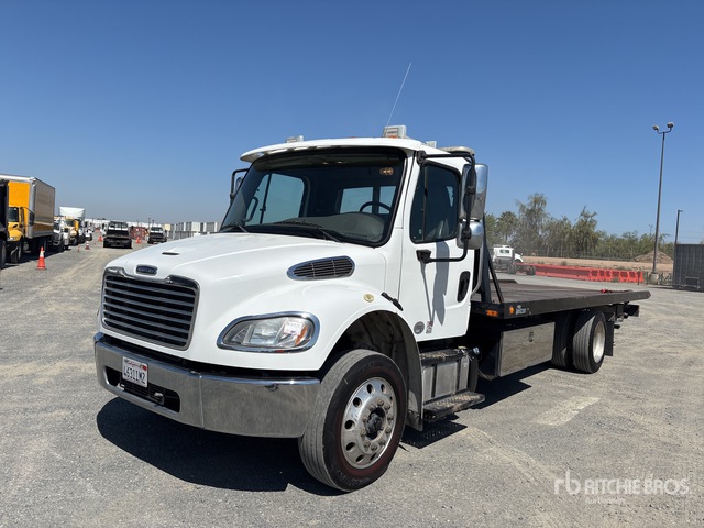 2019 Freightliner M2 106 4x2 Rollback Truck