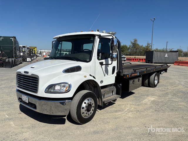 2019 Freightliner M2 106 4x2 Rollback Truck