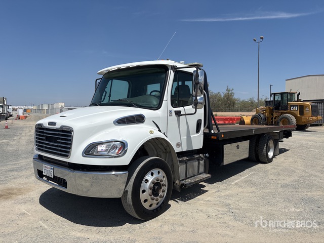 2018 Freightliner M2 106 4x2 Rollback Truck