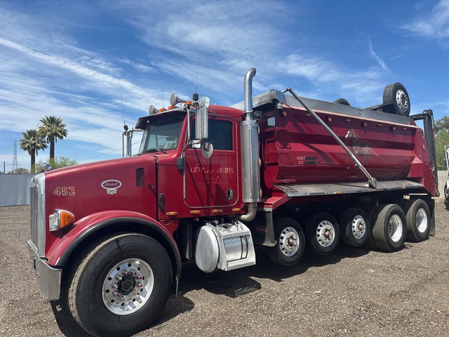2005 Peterbilt Super Dump Five Axle Dump Truck