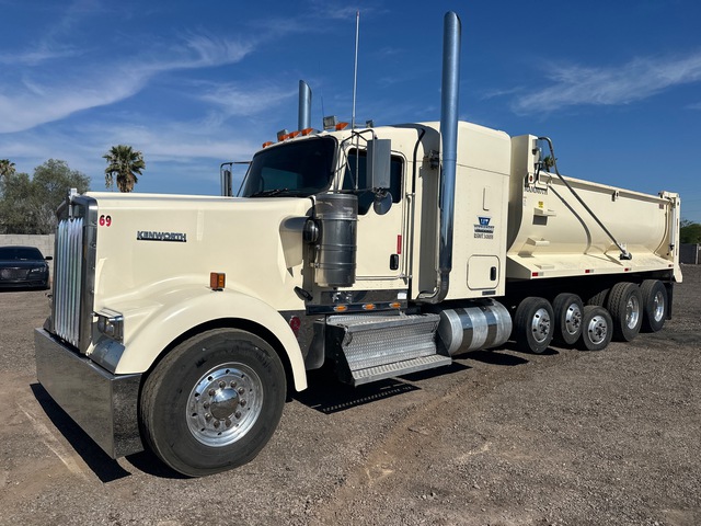 2010 Kenworth Simple 16 Sleeper Five Axle Dump Truck