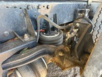 Underbody with Non-Driven Drop Axle (2)
