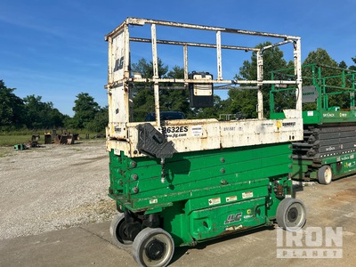 2016 JLG 2632ES Electric Scissor Lift