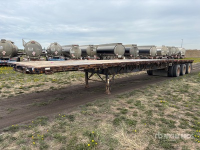 2009 Lode King 53 ft Tri/A Flatbed Trailer