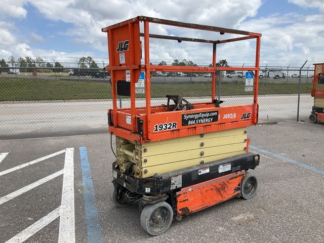 2017 JLG 1932R Electric Scissor Lift