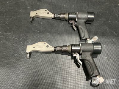 (2) FSI PT-100 Hydraulic Riveters w/Pulling Heads