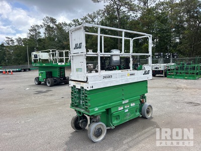 2015 JLG 2632ES Electric Scissor Lift