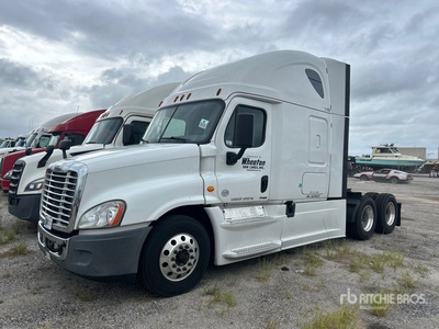 2018 Freightliner Cascadia 125 6x4 T/A Sleeper Truck Tractor (Inoperable)