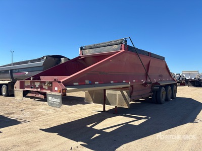 2013 Midland TC3000 38 ft Tri/A مقطورة للتفريغ السفلي