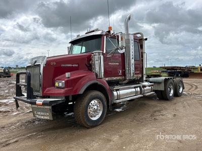 2005 Western Star 4900 6x4 T/A Sleeper Truck Tractor