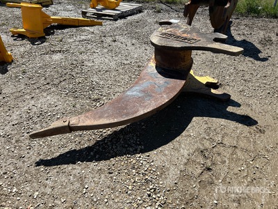 Brandt 48 in Excavator Ripper - Fits John Deere 200D